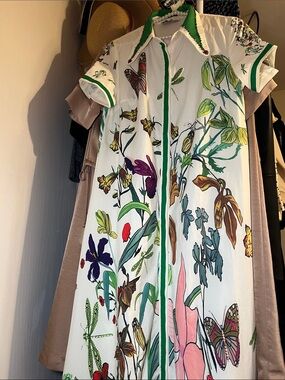 House of Harlow 1960 Cream Floral & Butterfly Button-Front Tunic with Green Trim